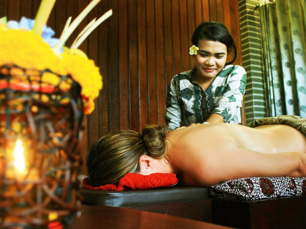 Hotel Shri Ganesh ロヴィーナ エクステリア 写真